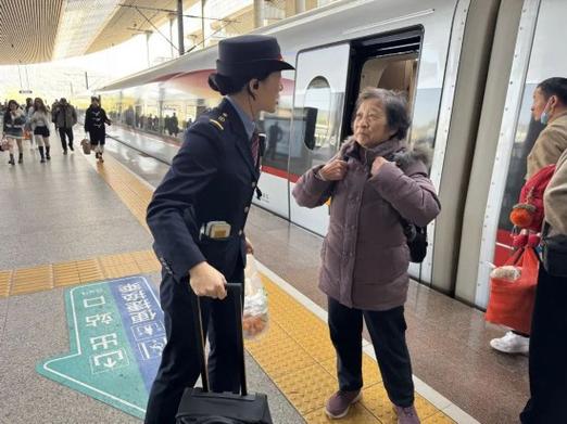 反向春运规模增长,天天发车准时送达_123随叫随到